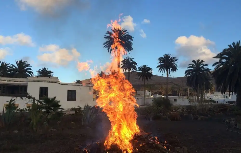 La Fiesta de San Juan en Lanzarote: Tradiciones y Celebraciones