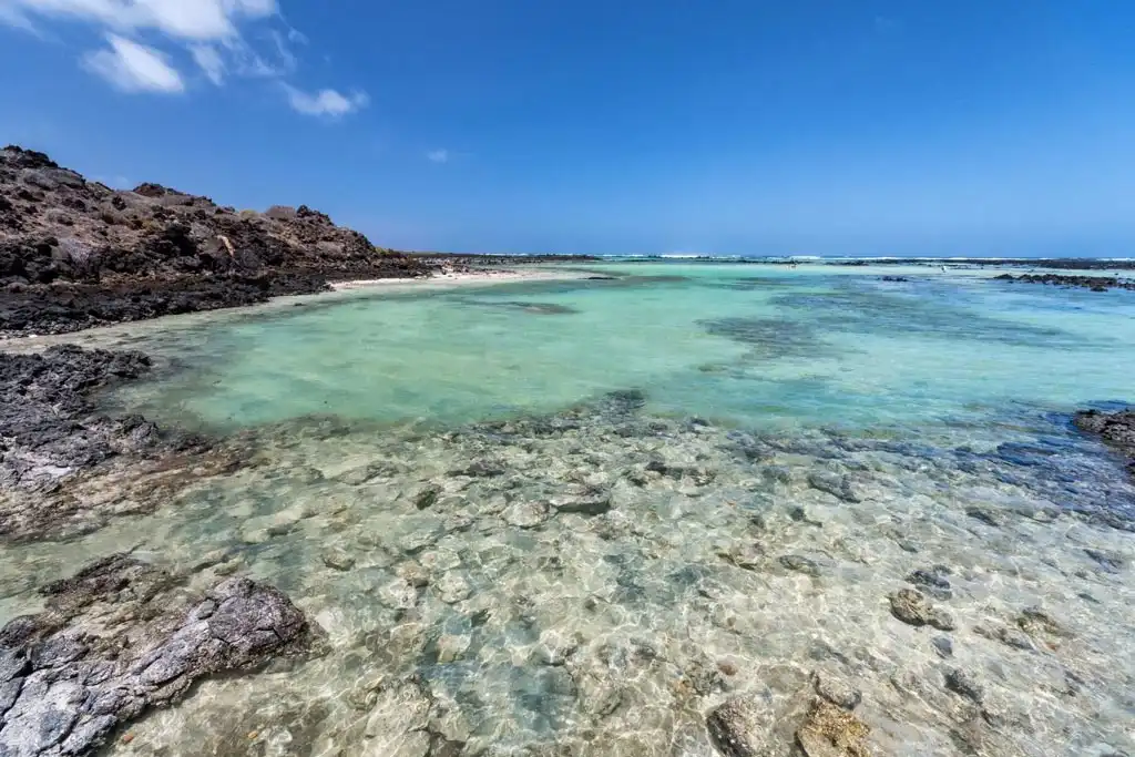 Los Caletones: Un Paraíso Natural en Lanzarote