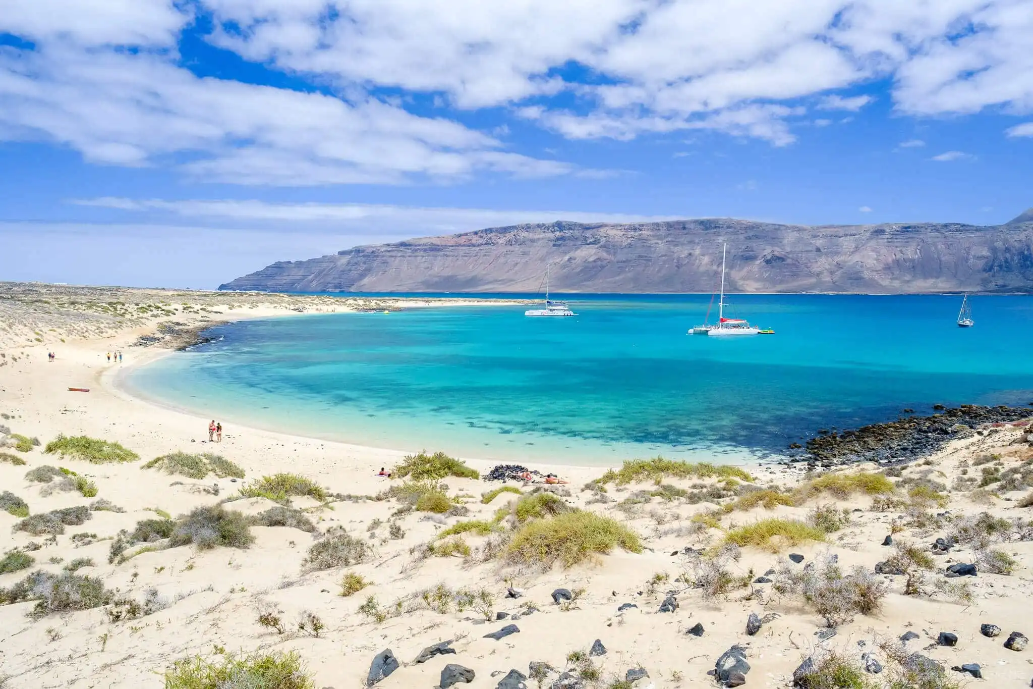 Explorando la Playa Francesa en La Graciosa: Un Paraíso Natural